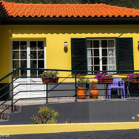 Terra Cha Cottage,Feel Home, São Vicente エクステリア 写真