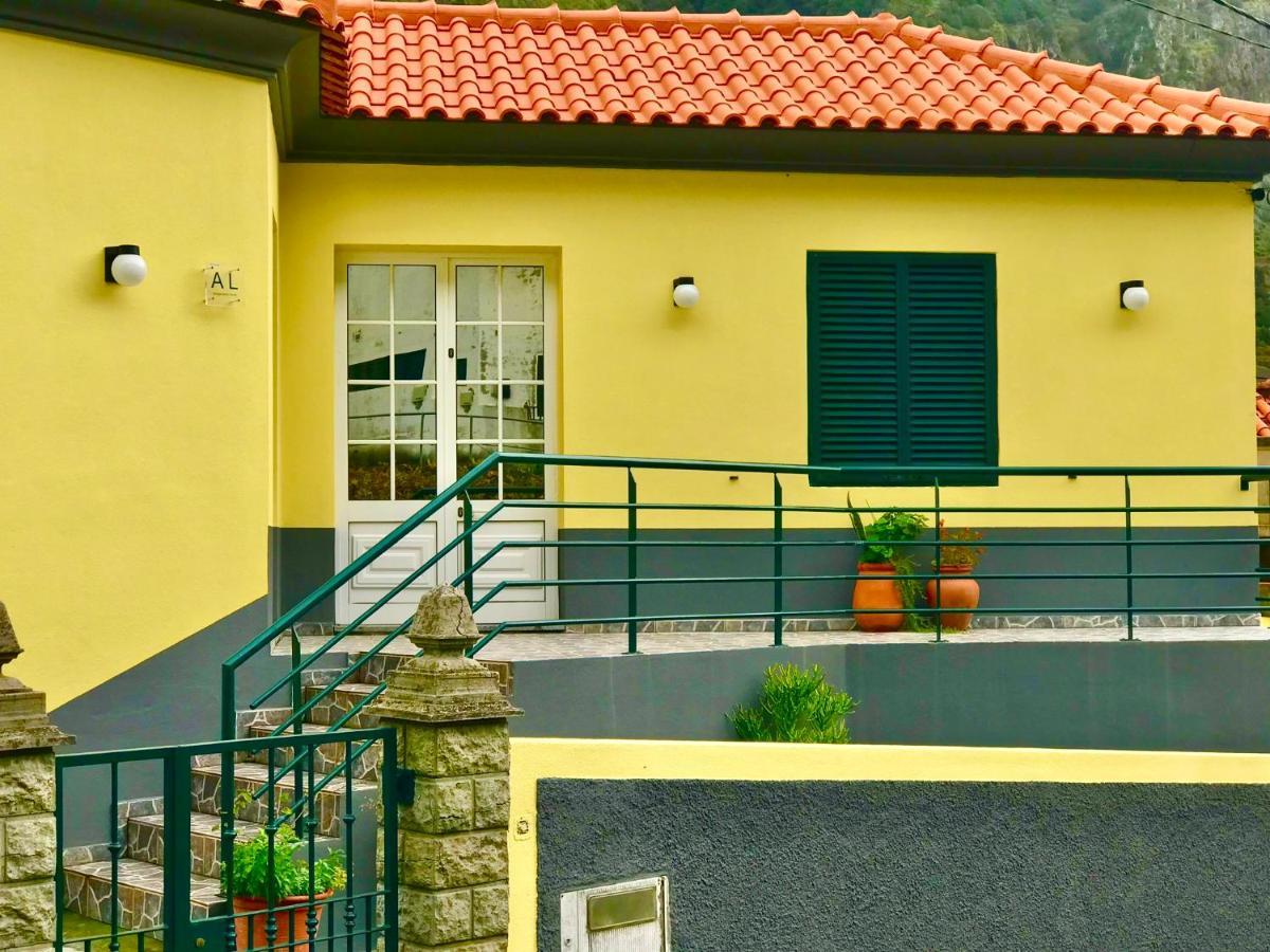 Terra Cha Cottage,Feel Home, São Vicente エクステリア 写真