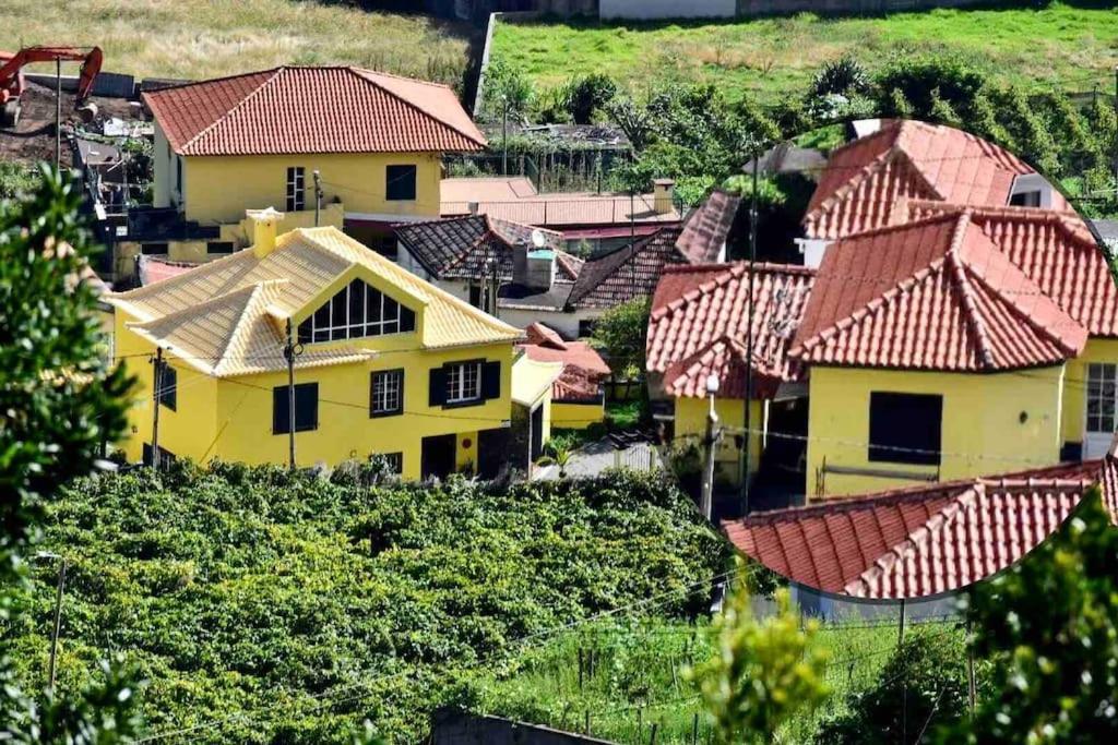 Terra Cha Cottage,Feel Home, São Vicente エクステリア 写真