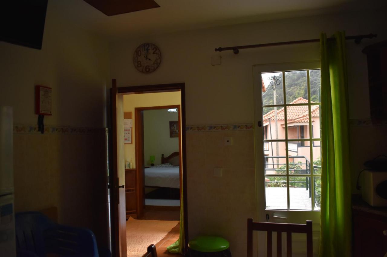Terra Cha Cottage,Feel Home, São Vicente エクステリア 写真