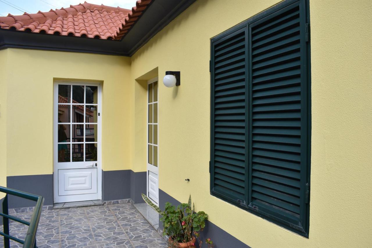 Terra Cha Cottage,Feel Home, São Vicente エクステリア 写真