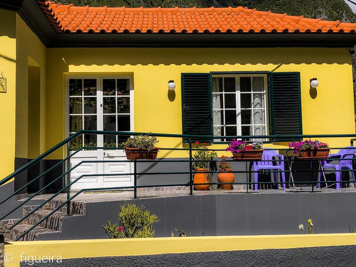 Terra Cha Cottage,Feel Home, São Vicente エクステリア 写真