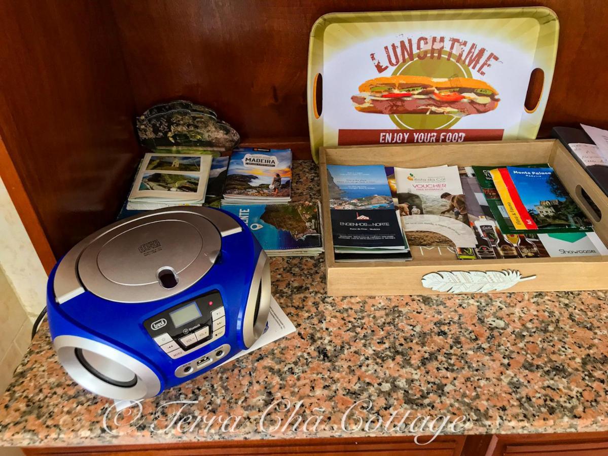 Terra Cha Cottage,Feel Home, São Vicente エクステリア 写真
