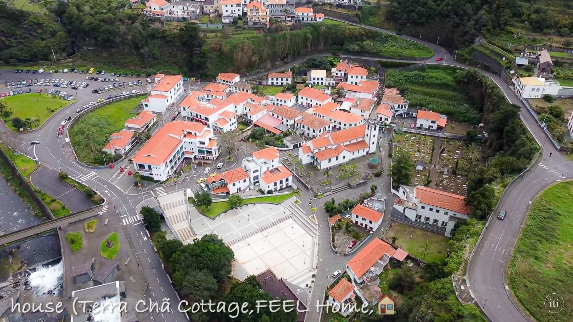Terra Cha Cottage,Feel Home, São Vicente エクステリア 写真