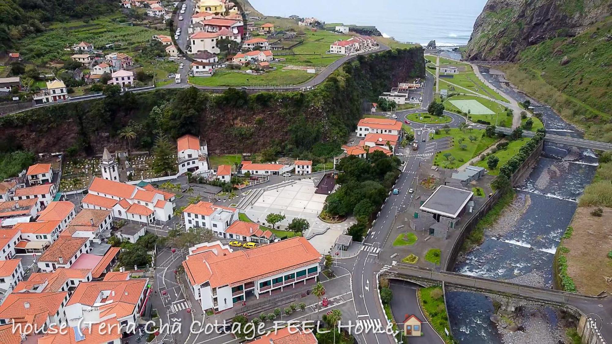 Terra Cha Cottage,Feel Home, São Vicente エクステリア 写真